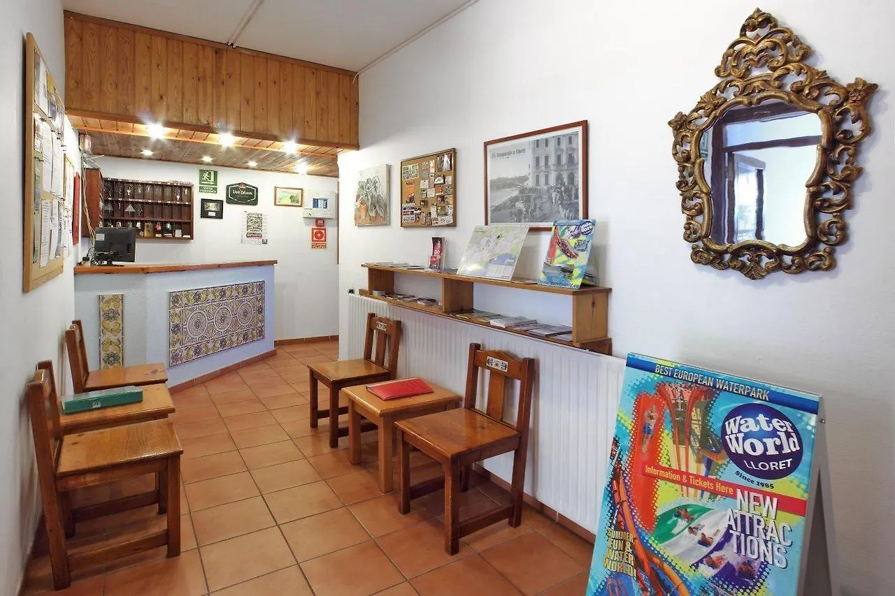 Hotel Caleta Lloret de Mar 0*,